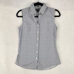 Banana Republic no iron sleeveless blouse, size 6